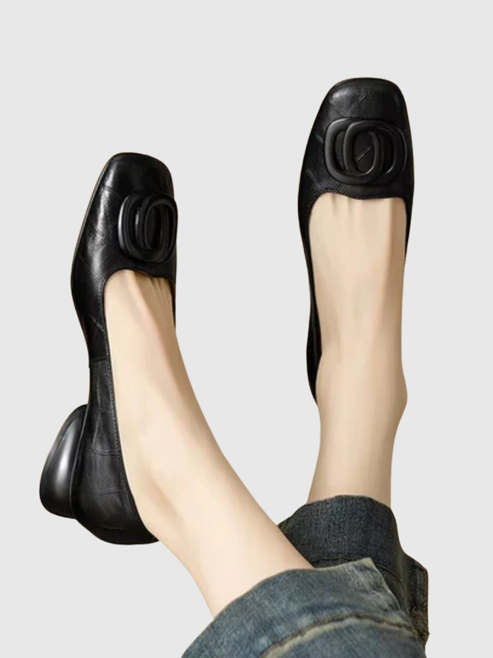 Huguette | Ballerines en Cuir à Bout Carré – vue de face